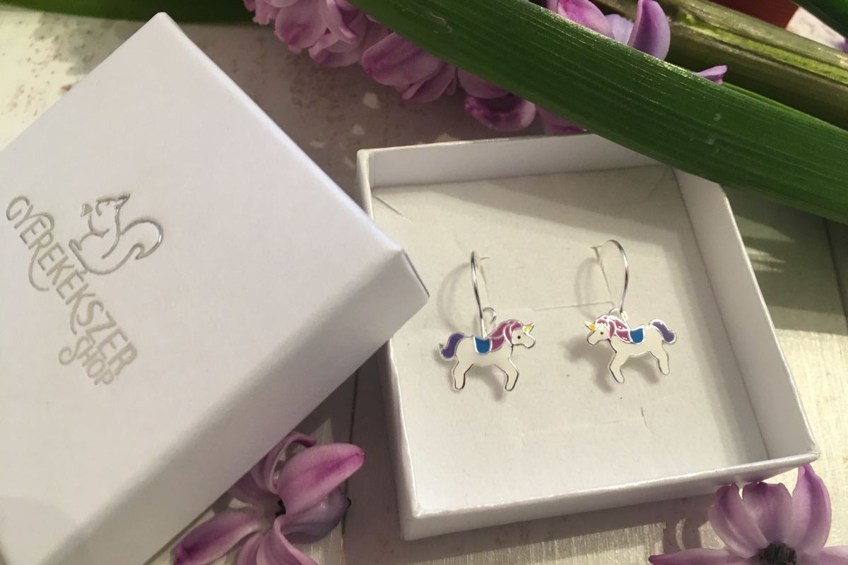 beakasztós fülbevalók beakasztós fülbevaló