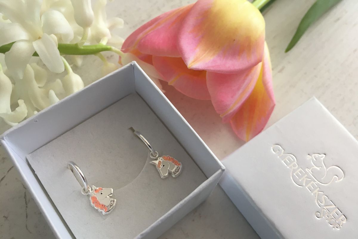 fülbevalók fülbevaló